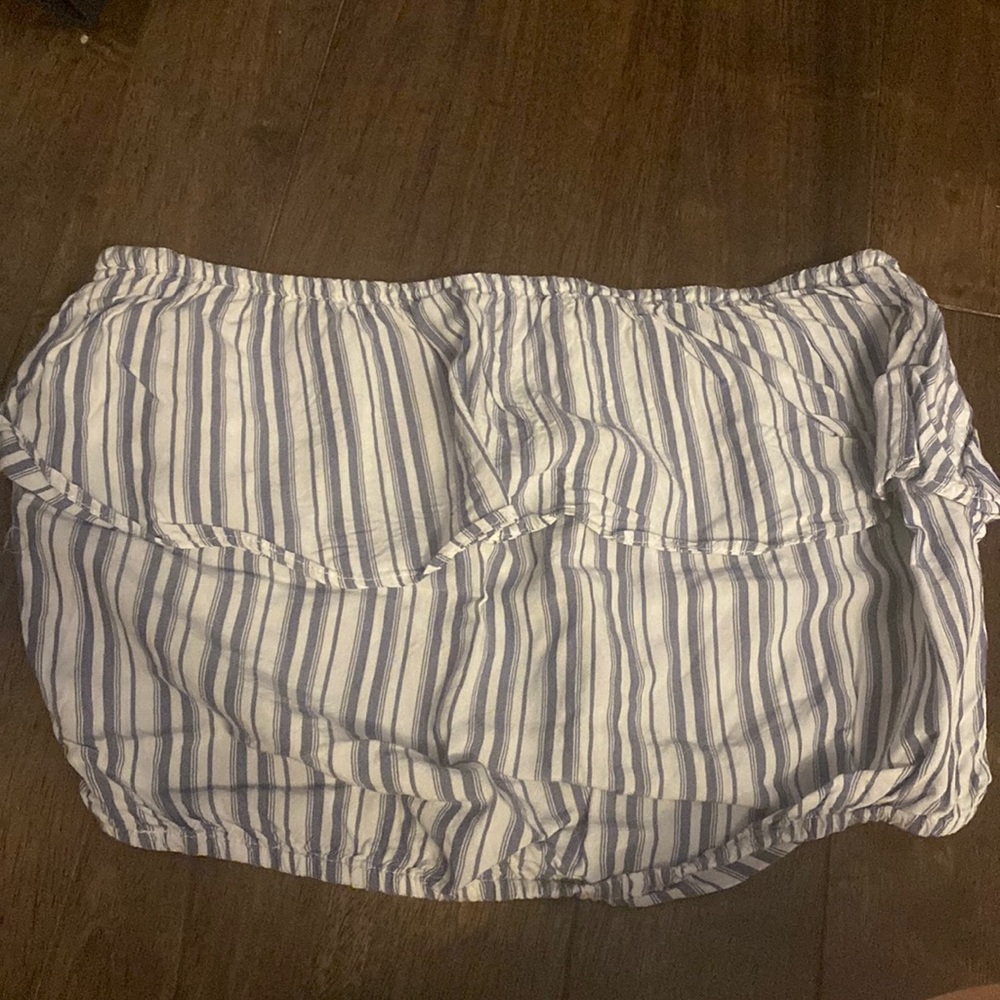 hollister cropped tube top